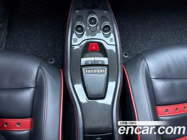 Ferrari 458 2012 thumb 6