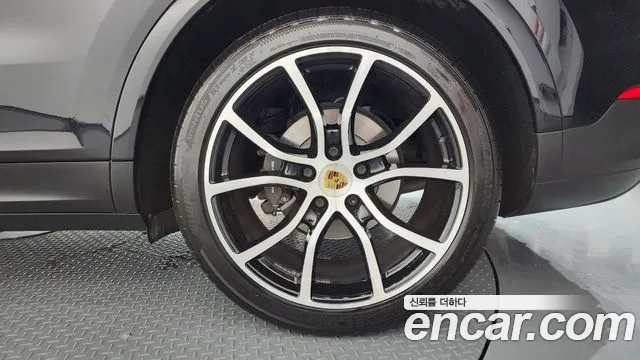 Porsche Cayenne 2019 thumb 12