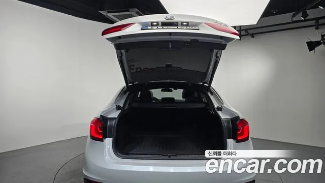 BMW X6 2018 thumb 9