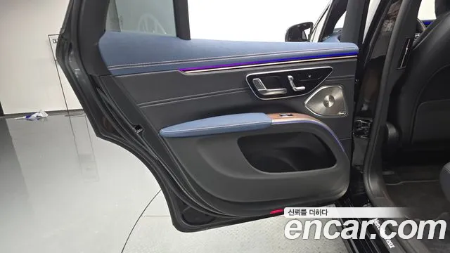 Mercedes-Benz EQS 2023 thumb 9