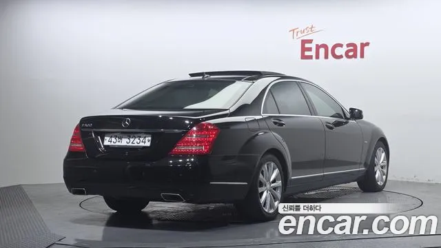 Mercedes-Benz S-Класс 2012 thumb 3