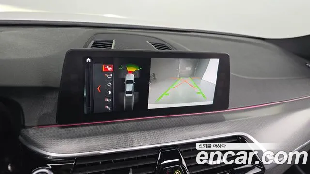 BMW 5 серии 2017 thumb 9
