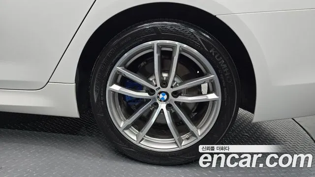 BMW 5 серии 2017 thumb 5