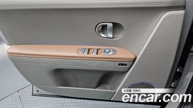 Hyundai Ioniq5 2022 thumb 2