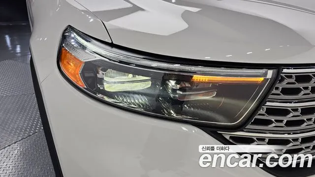 Ford Explorer 2022 thumb 7