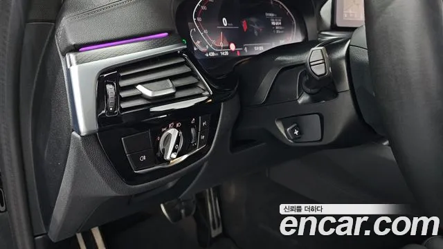 BMW 5 серии 2023 thumb 9