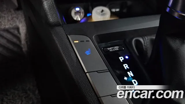 Hyundai AD 2017 thumb 7