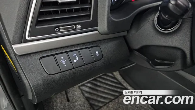 Hyundai AD 2017 thumb 3