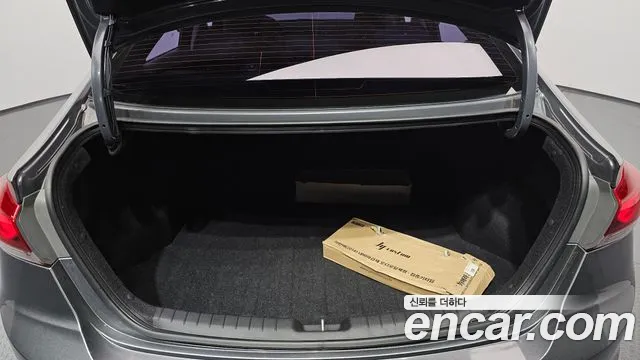 Hyundai AD 2017 thumb 11