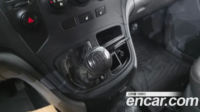 Hyundai Starex 2012 thumb 3