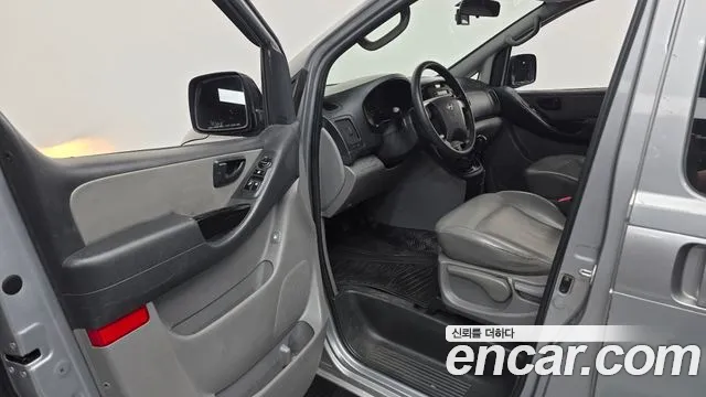 Hyundai Starex 2012 thumb 6