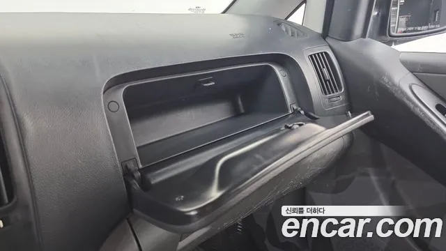 Hyundai Starex 2012 thumb 7