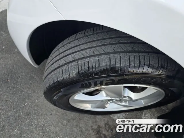 Hyundai Elantra 2015 thumb 8