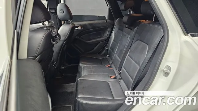 Mercedes-Benz B-Class 2015 thumb 4