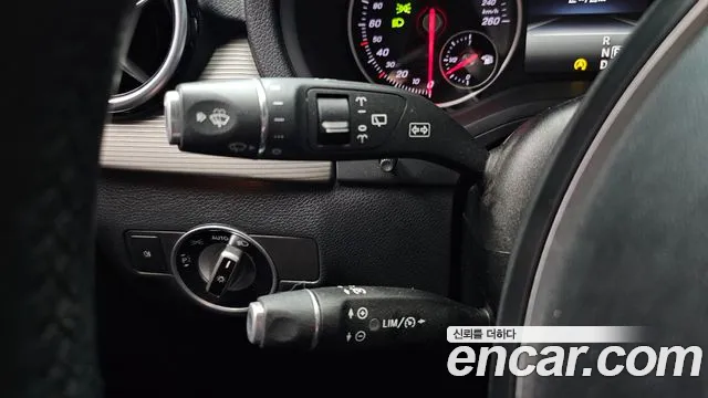 Mercedes-Benz B-Class 2015 thumb 5