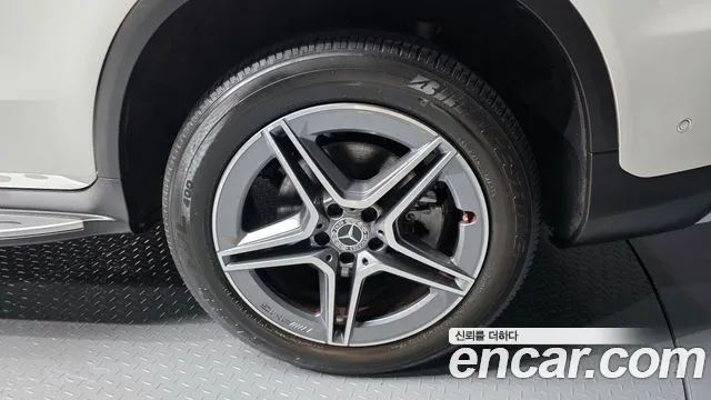 Mercedes-Benz GLC 2021 thumb 6