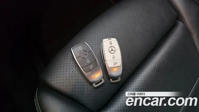 Mercedes-Benz GLC 2021 thumb 11