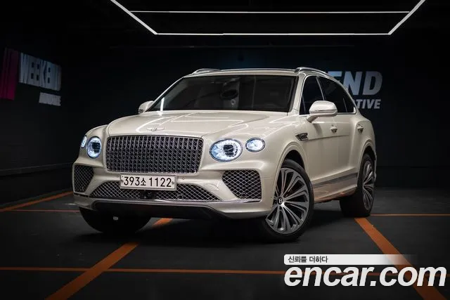 Bentley Bentayga 2025 thumb 12