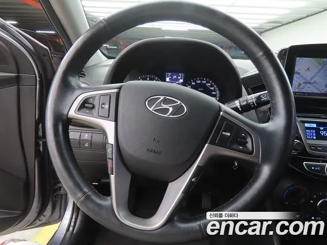Hyundai Accent 2016 thumb 4
