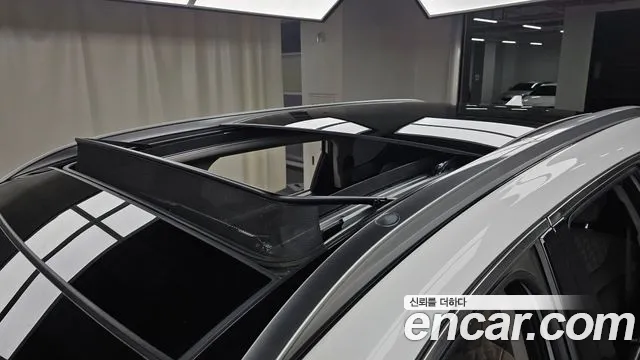 Hyundai Santa Fe 2018 thumb 5