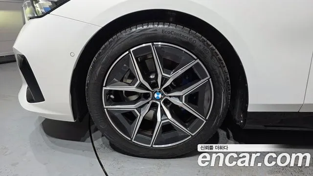 BMW 5 серии 2025 thumb 5