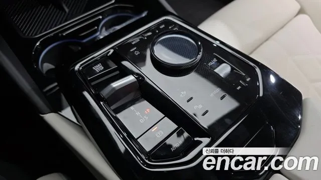 BMW 5 серии 2025 thumb 9