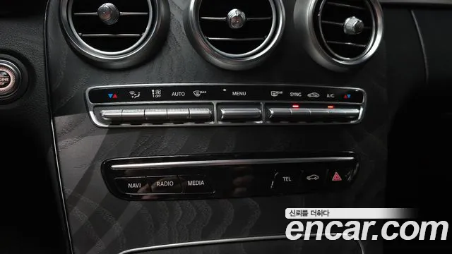 Mercedes-Benz C-Class 2019 thumb 5