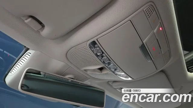 Mercedes-Benz C-Class 2019 thumb 8