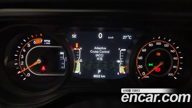 Jeep Wrangler 2025 thumb 4