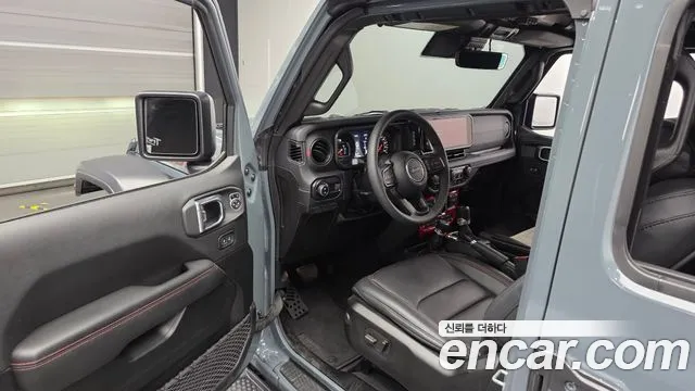 Jeep Wrangler 2025 thumb 6