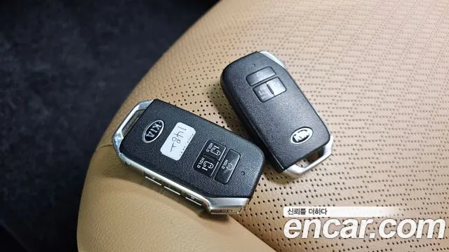 Kia Carnival 2020 thumb 12