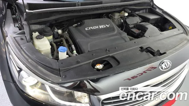 Kia Carnival 2014 thumb 6