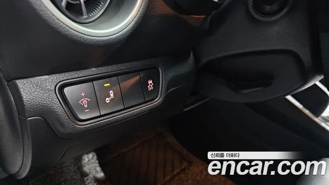 Kia K3 2018 thumb 4