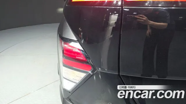 Hyundai Kona 2023 thumb 4