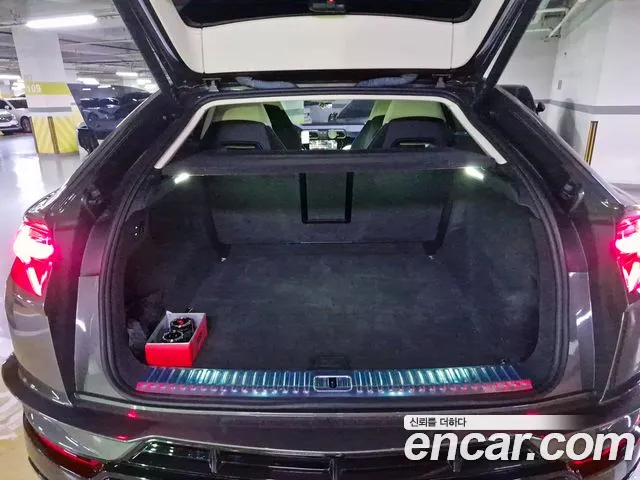 Lamborghini Urus 2024 thumb 10
