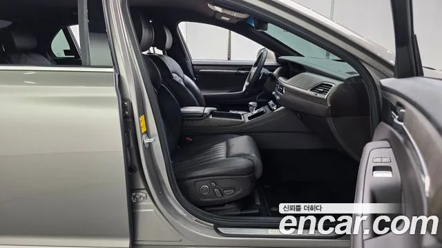 Genesis G90 2019 thumb 4