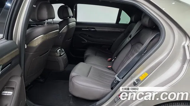 Genesis G90 2019 thumb 6
