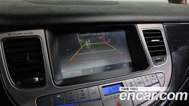 Hyundai Genesis 2013 thumb 6