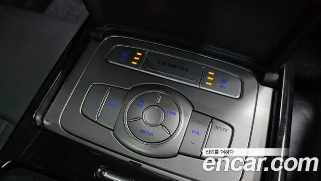 Hyundai Genesis 2013 thumb 12