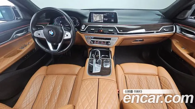 BMW 7 серии 2020 thumb 2