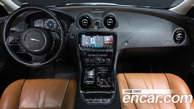 Jaguar XJ 2019 thumb 3