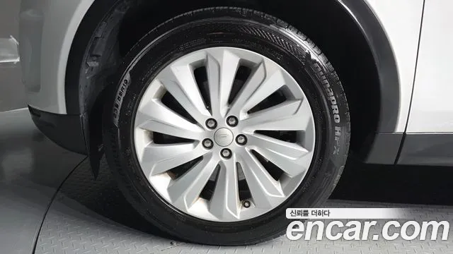 Land Rover Discovery Sport 2020 thumb 3
