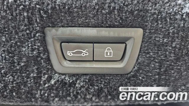 Rolls-Royce Ghost 2023 thumb 5