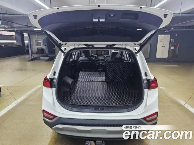 Hyundai Santa Fe 2018 thumb 7