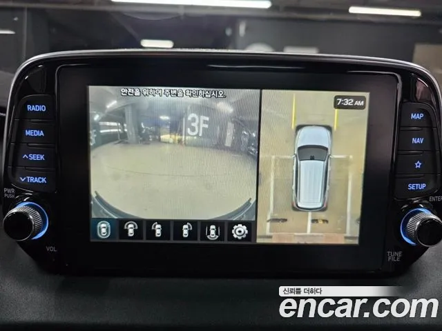 Hyundai Santa Fe 2018 thumb 12