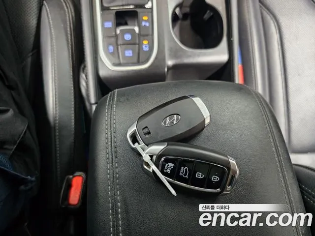 Hyundai Santa Fe 2018 thumb 10