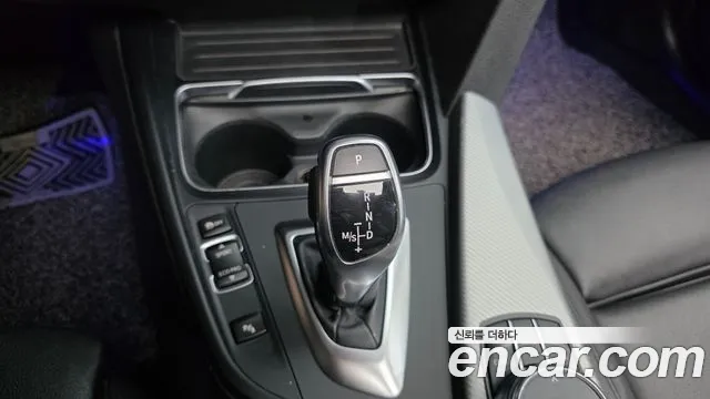 BMW 3 серии 2018 thumb 2