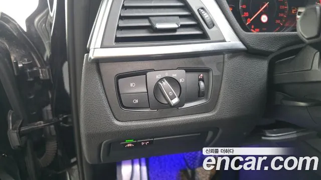 BMW 3 серии 2018 thumb 11