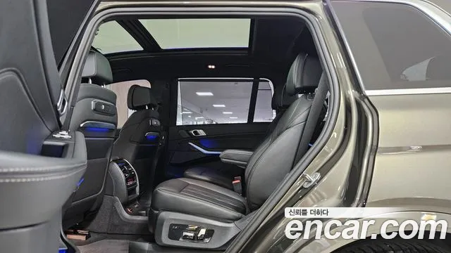 BMW X7 2026 thumb 6