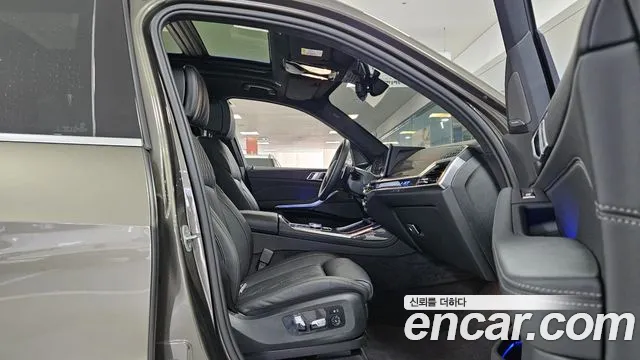 BMW X7 2026 thumb 2